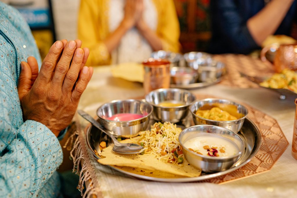 Dine With Locals
